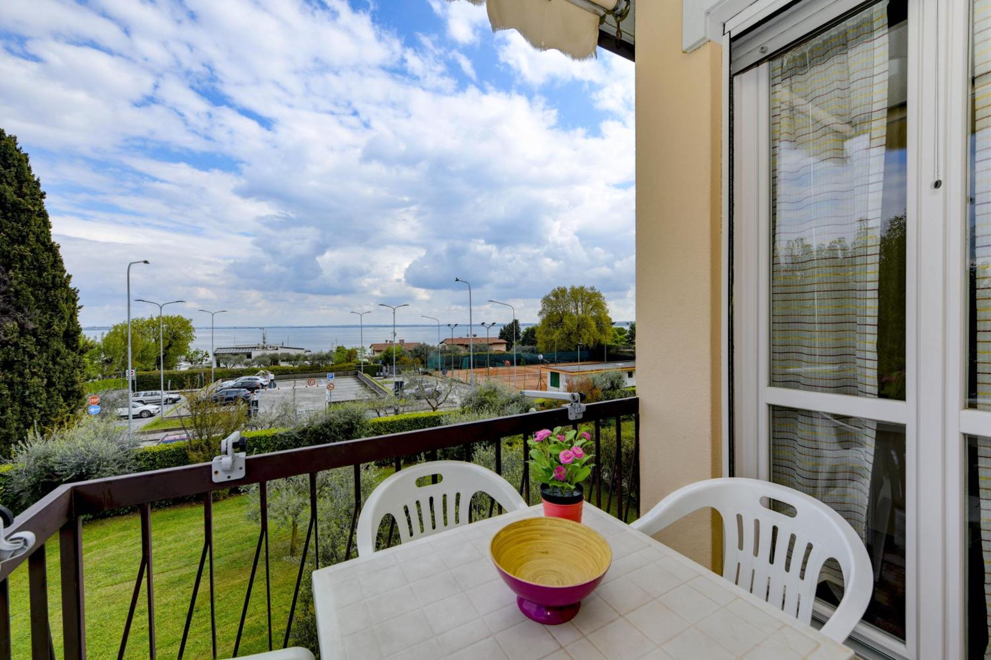 Appartamento Martina Moniga del Garda Exterior photo